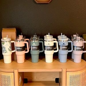 Stanley Adventure Travel Tumbler mug 🔅🔅 New